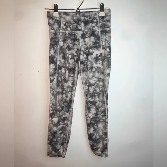 Athleta tie dye powervita salutation leggings - Picture 2 of 3
